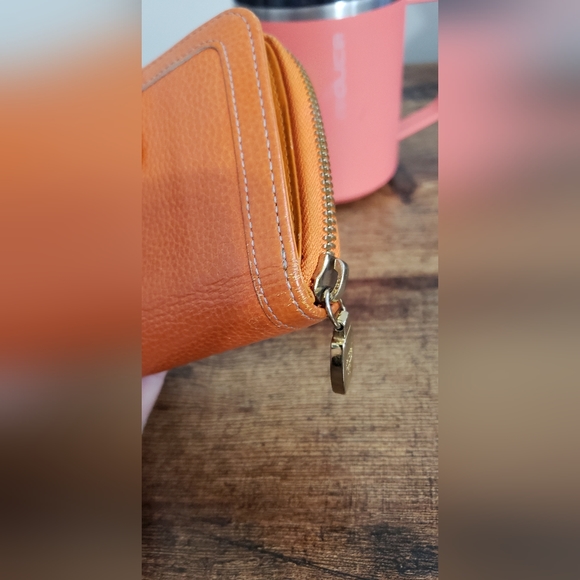 MCM Orange Short Wallet - Picture 7 of 14